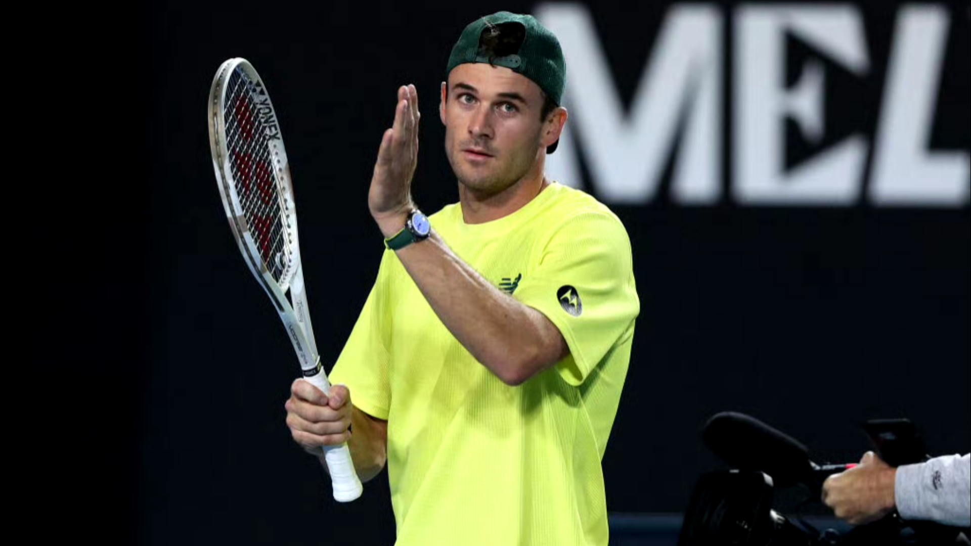 侧钩抽射 侧钩抽射