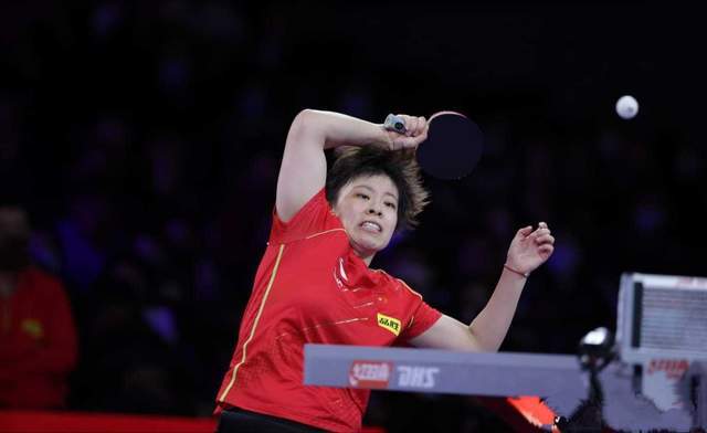 表现成为本 表现成为本